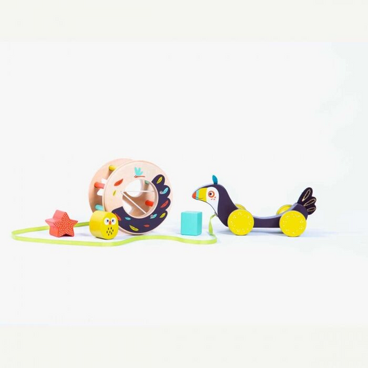 WOODEN PULL-AROUND SHAPE BOX "IN THE JUNGLE"