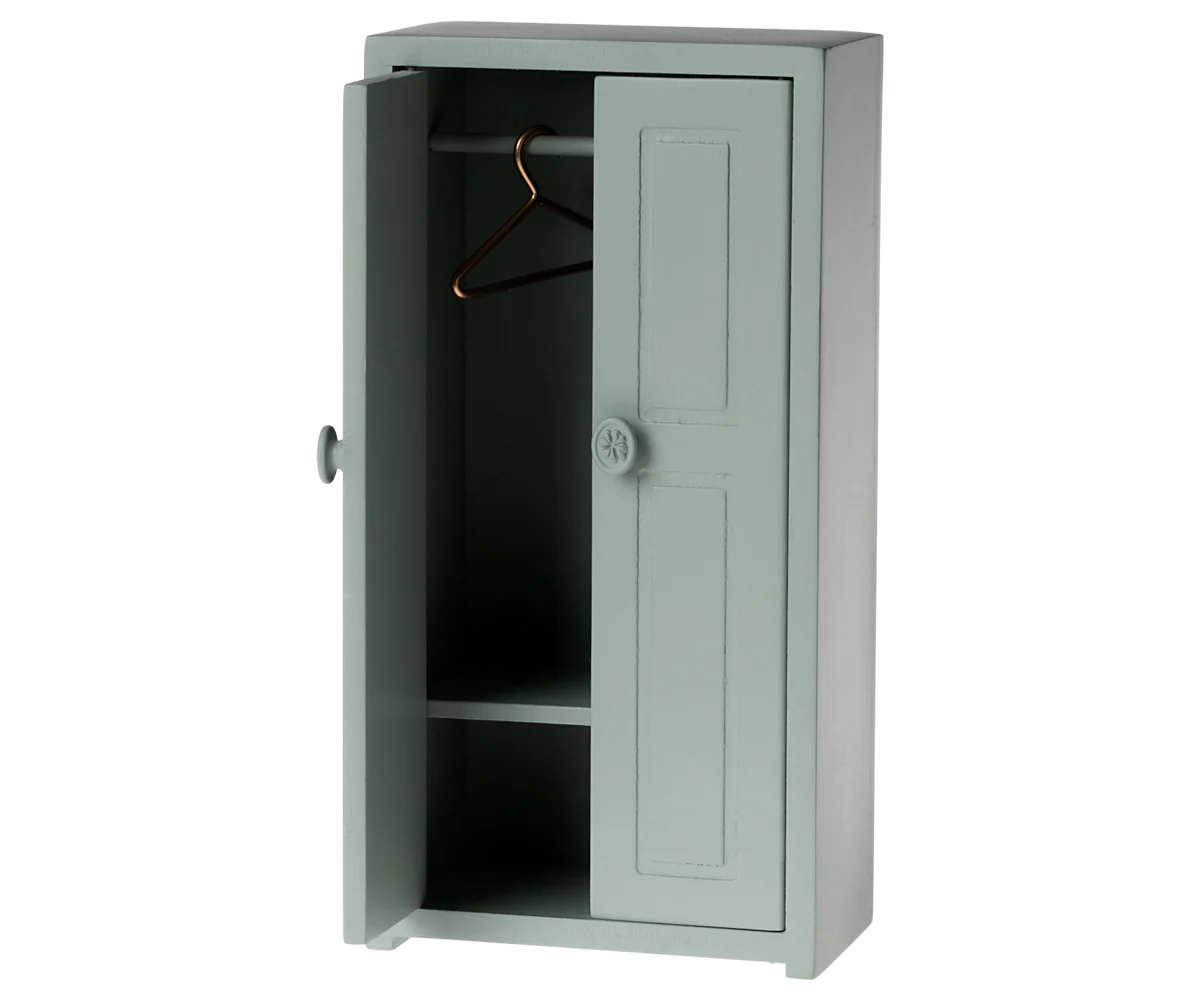 ARMOIRE EN BOIS BLEUE PÂLE, SOURIS