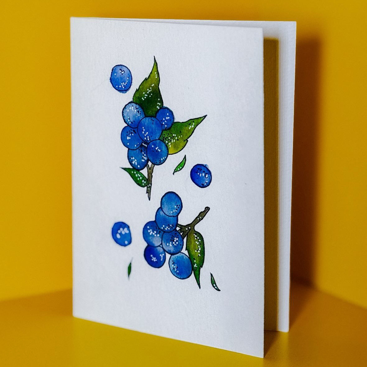 carte de souhaits aquarelle illustration de bleuets fait à la main au québec par HeyJuue Créations