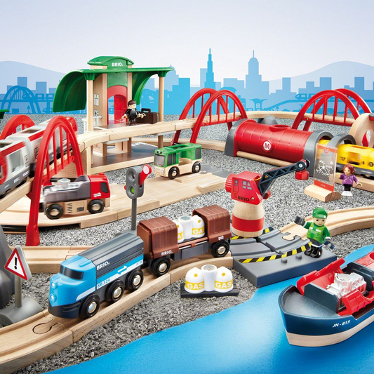 BRIO WORLD DELUXE TRAIN SET