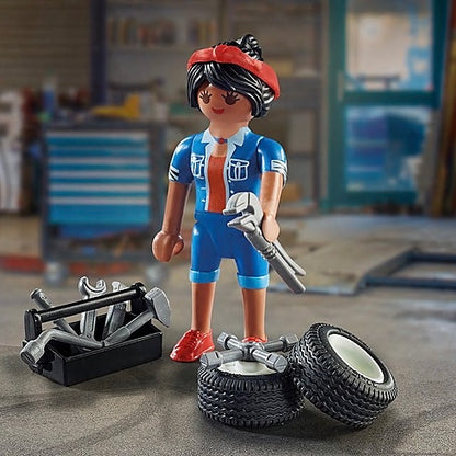 MECHANIC FIGURE WITH TOOLS