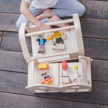 "SLIDE N GO" HOUSE FURNISHED IN WOOD
