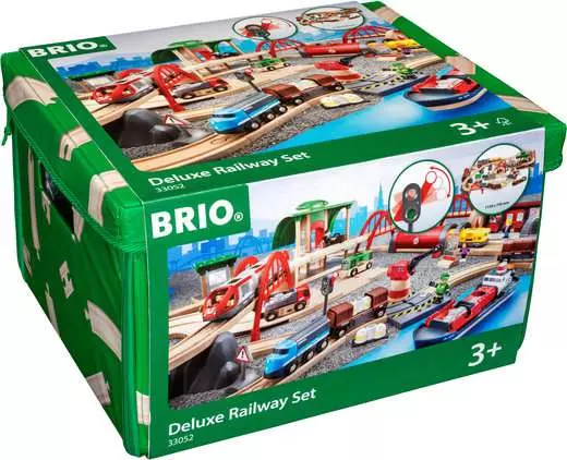 BRIO WORLD DELUXE TRAIN SET