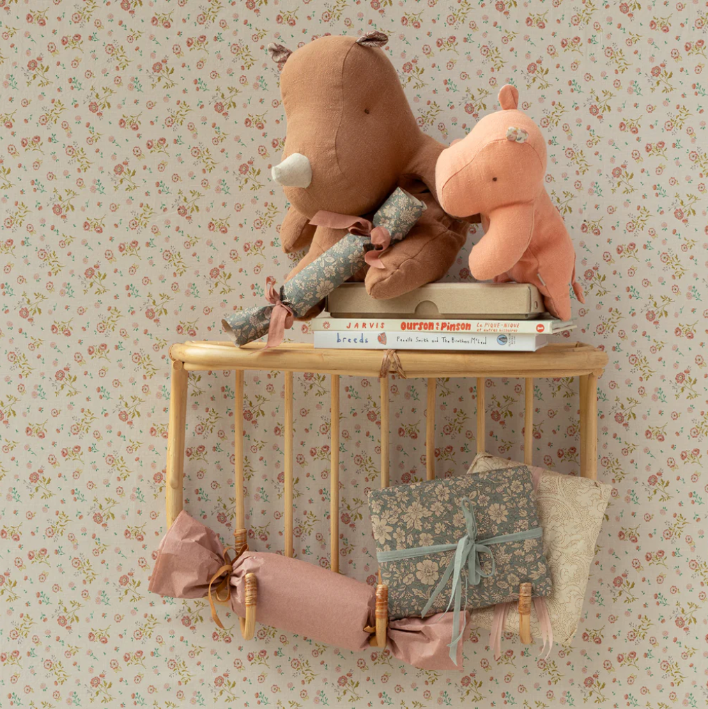 MEDIUM CHOCOLATE RHINOCEROS 