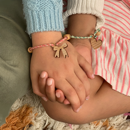 COFFRET 5 BRACELETS À BRELOQUES