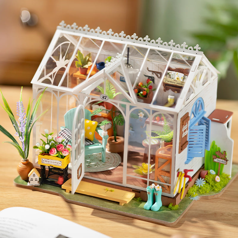 DIY DREAM GREENHOUSE