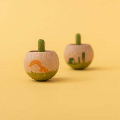 TOUPIE EN BOIS "LITTLE WORLDS"