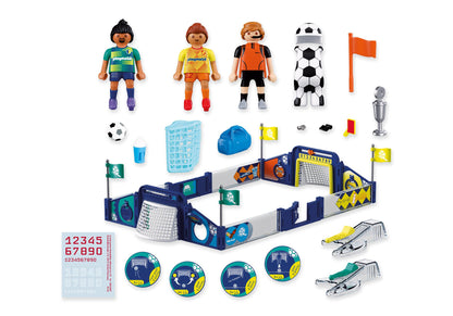 Ensemble complet Playmobil 72056 comprenant le terrain de soccer, 3 figurines, des buts, cartes de jeu et accessoires