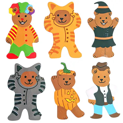 Gros plan sur les autocollants d'oursons costumés en clown, tigre, sorcière, chat, citrouille d'Halloween et cowboy.
