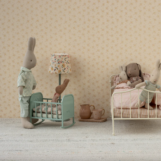 WOODEN CRADLE MINT FOR MOUSE