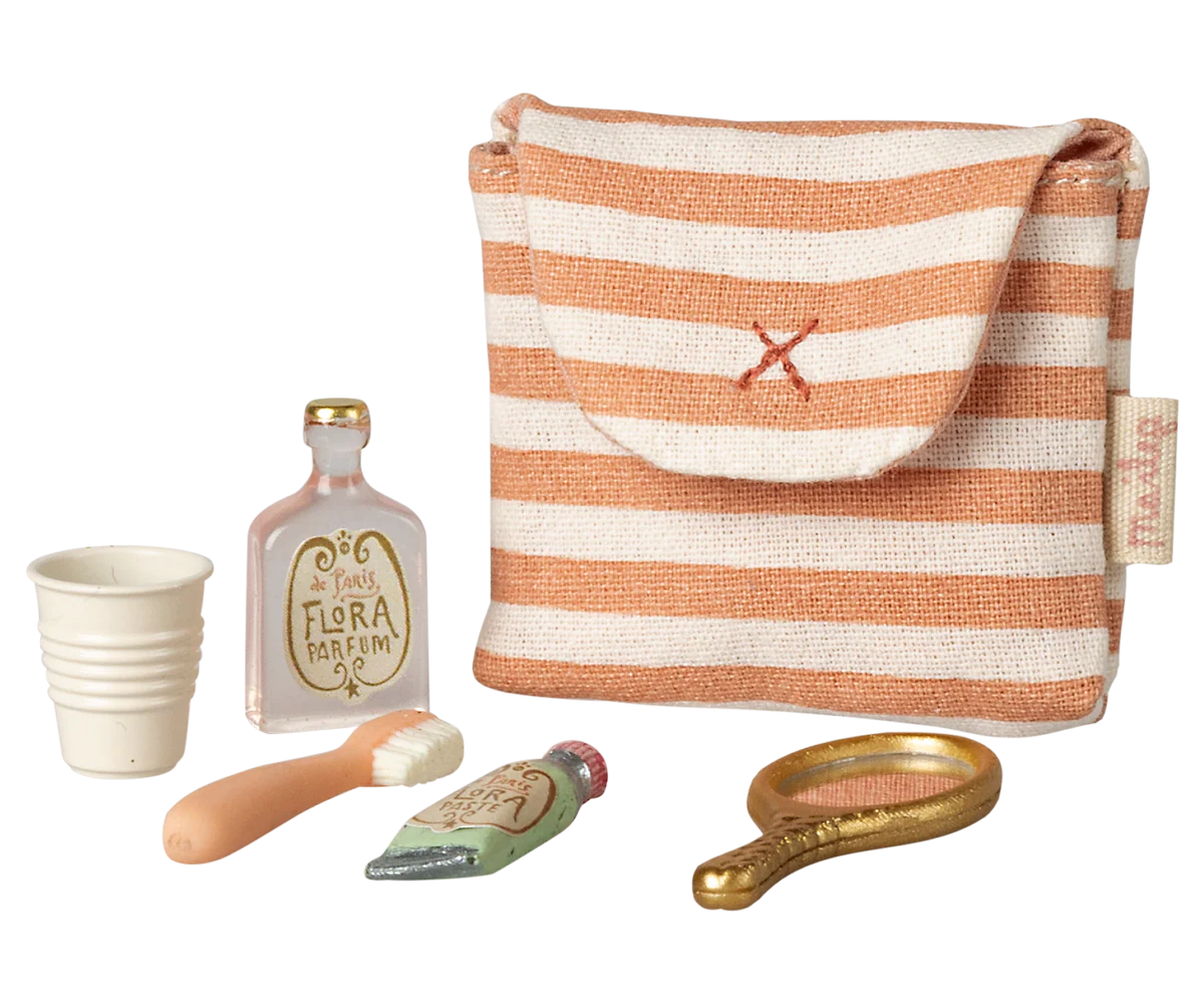 ENSEMBLE BROSSE À DENTS ET ACCESSOIRES DANS SAC CORAIL POUR SOURIS