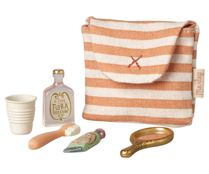 ENSEMBLE BROSSE À DENTS ET ACCESSOIRES DANS SAC CORAIL POUR SOURIS