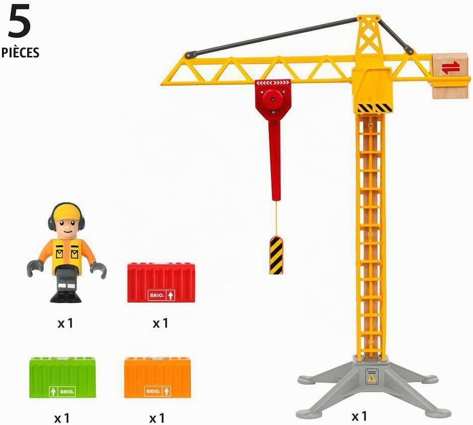 Ensemble de 5 pièces du coffret grue lumineuse BRIO 33835 incluant la grue, trois conteneurs colorés et un personnage.