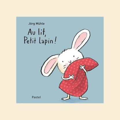 LIVRE AU LIT PETIT LAPIN