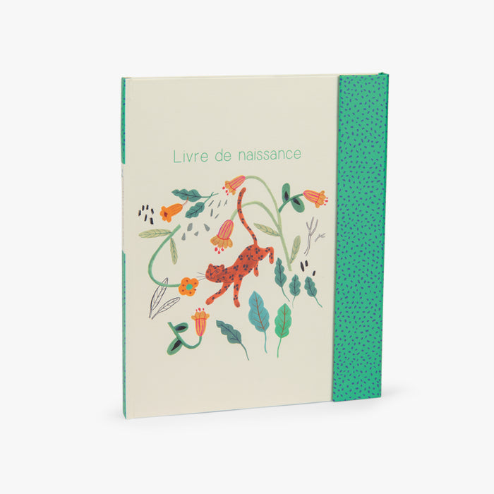 Couverture du livre de naissance "La Forêt Mawa" de Moulin Roty, illustrée d'un léopard sautant au milieu de fleurs tropicales et d'un dos vert.