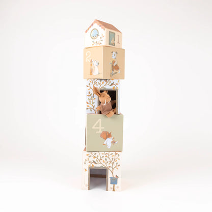 Cubes à empiler et maisons de figurines en carton Lenny le lapin Egmont Toys avec fenêtres ouvertes.