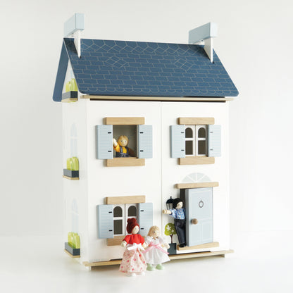 SKY WOODEN DOLLHOUSE