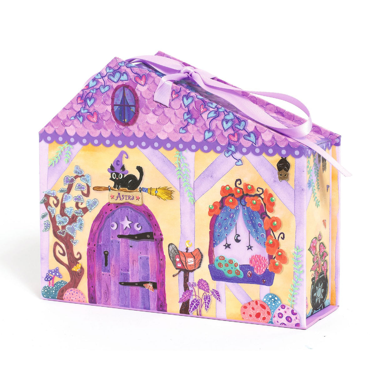 Boîte-maisonnette fermée du kit Mi House Astra Djeco illustrée aux tons violets avec toit à écailles et ruban de fermeture.