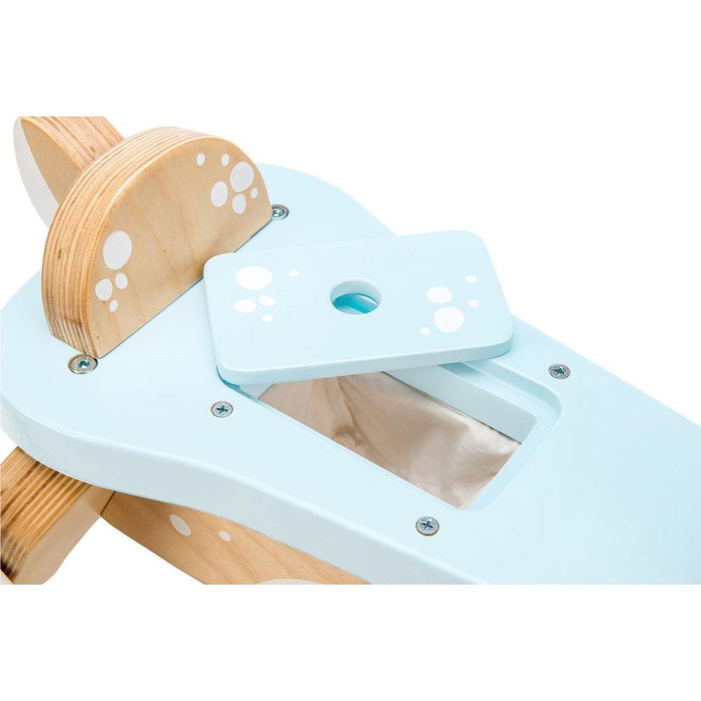 SMALL WOODEN FAWN CARRIER