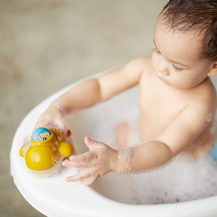 SOUS-MARIN POUR LE BAIN EN BOIS